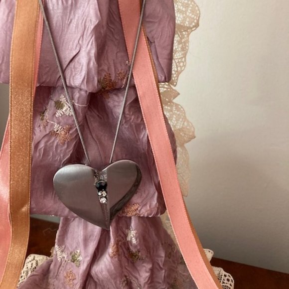 Satin Polished Silver Pendant With Crystals and Pearl Inlay Enamel - Picture 3 of 7